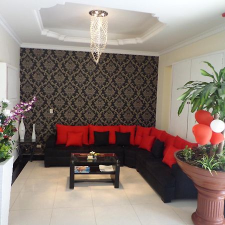 Hotel Flor De Liz Γκουαγιακίλ Εξωτερικό φωτογραφία