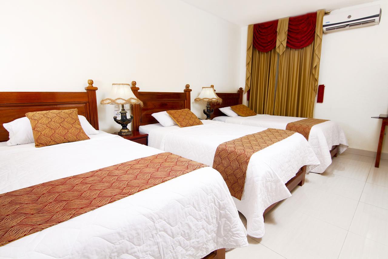 Hotel Flor De Liz Γκουαγιακίλ Εξωτερικό φωτογραφία